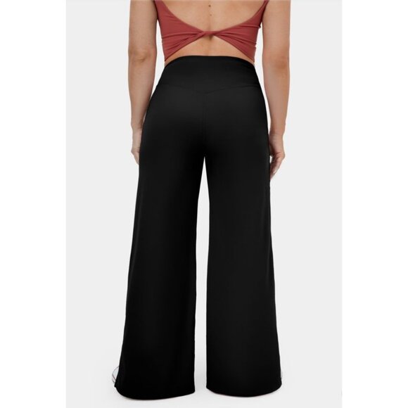 Halara Crossover Pocket Split Hem Yoga Pants Plus Sz 2XL Black Wide Leg Yoga Pan - Picture 2 of 9